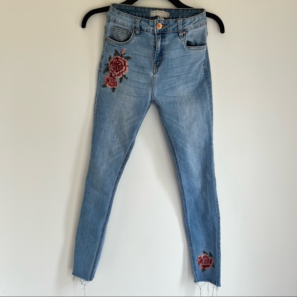 Embroidered Denim - Size 7 - High Rise Skinny - Picture 2 of 4
